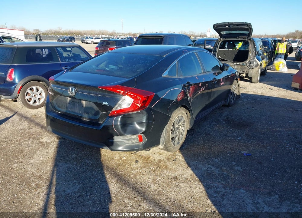 2016 HONDA CIVIC VIN: 19XFC2F78GE090811