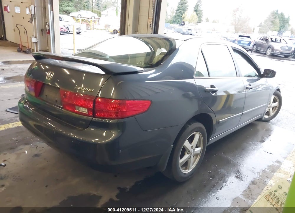2005 HONDA ACCORD EX VIN: JHMCM56755C007601