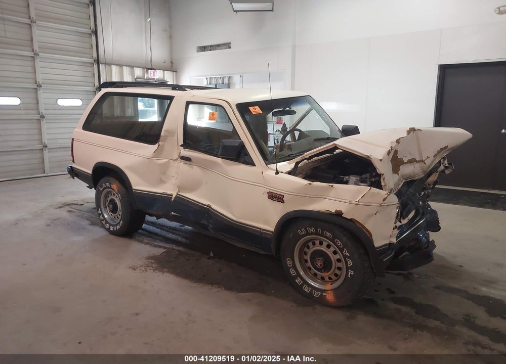 1988 GMC S15 JIMMY VIN: 1GKCT18R4J8502627