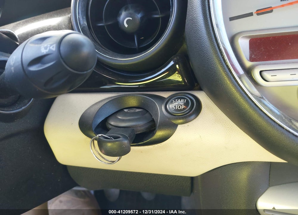 2009 MINI COOPER VIN: WMWMR33509TJ93601