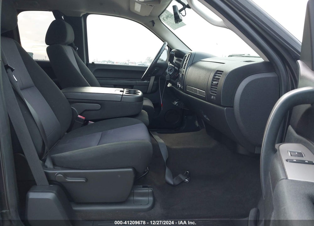2010 CHEVROLET SILVERADO C1500 LT VIN: 1GCSCSE07AZ113462