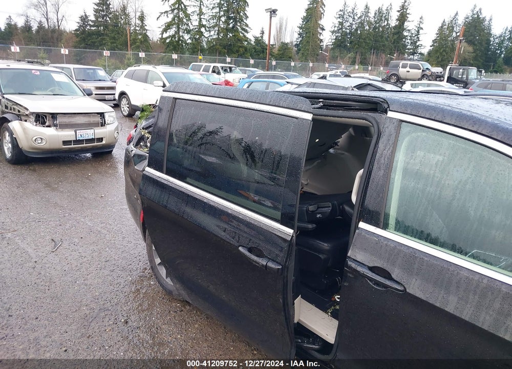 2024 CHRYSLER PACIFICA HYBRID SELECT VIN: 2C4RC1S75RR134570