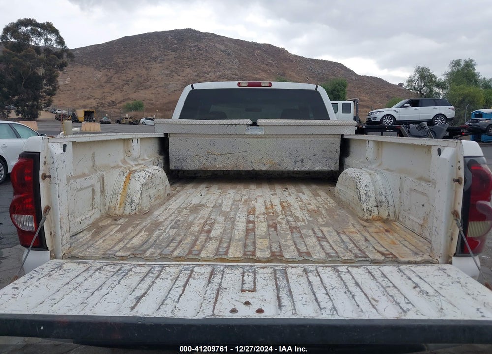 2004 CHEVROLET SILVERADO C2500 HEAVY DUTY VIN: 1GCHC29U54E374544