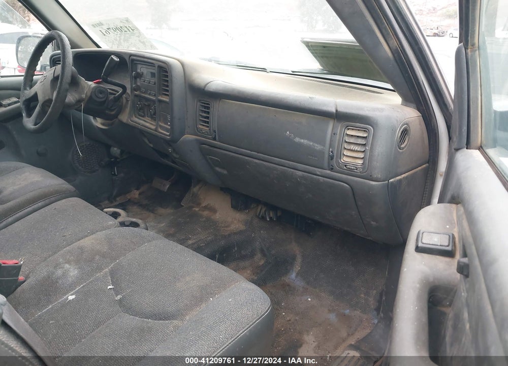 2004 CHEVROLET SILVERADO C2500 HEAVY DUTY VIN: 1GCHC29U54E374544