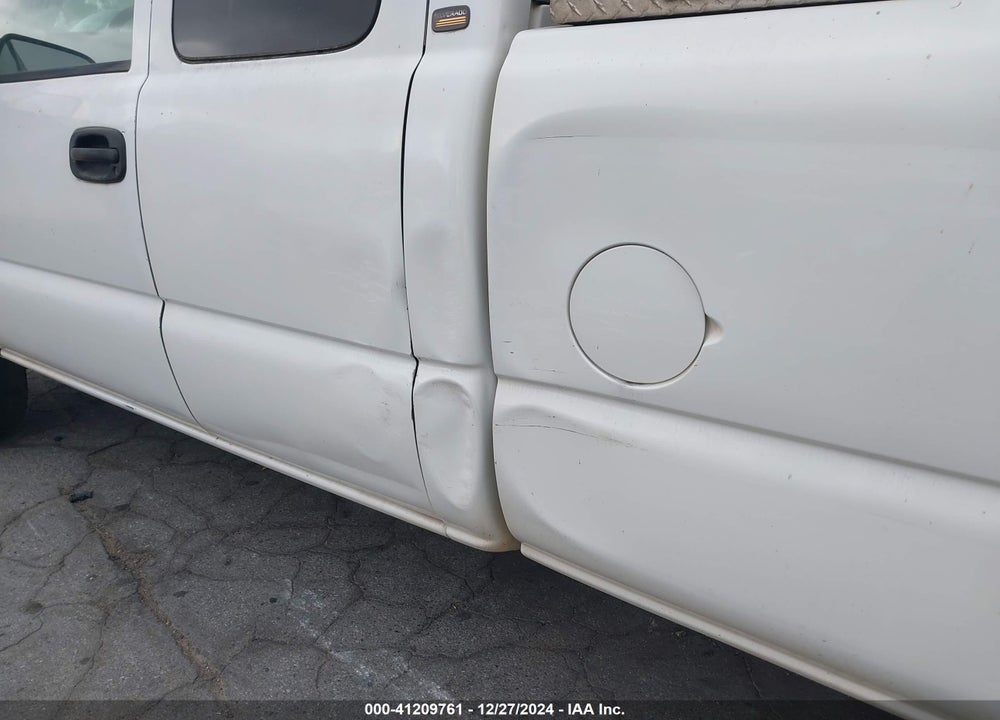 2004 CHEVROLET SILVERADO C2500 HEAVY DUTY VIN: 1GCHC29U54E374544