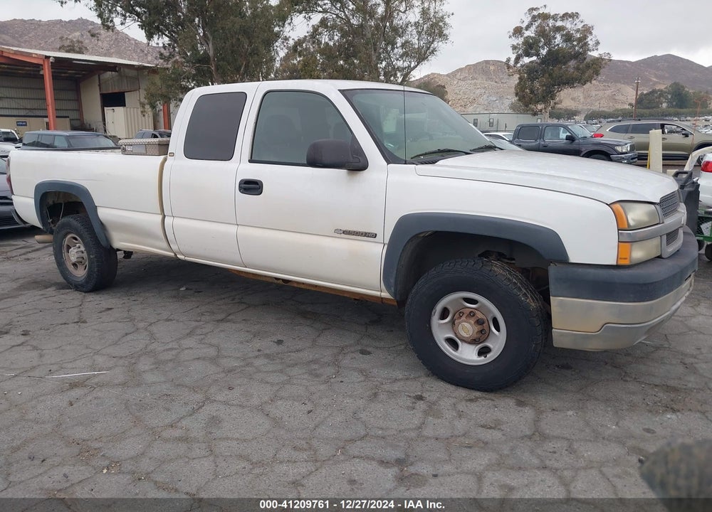 2004 CHEVROLET SILVERADO C2500 HEAVY DUTY VIN: 1GCHC29U54E374544