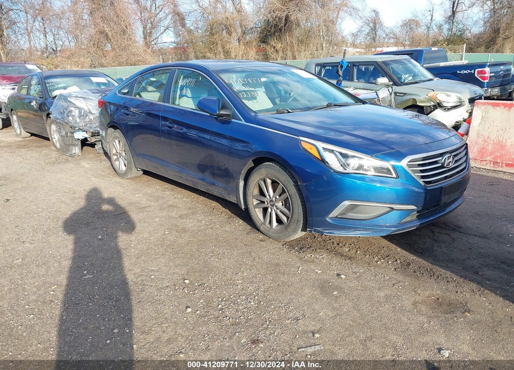 2016 HYUNDAI SONATA SE VIN: 5NPE24AF0GH292322
