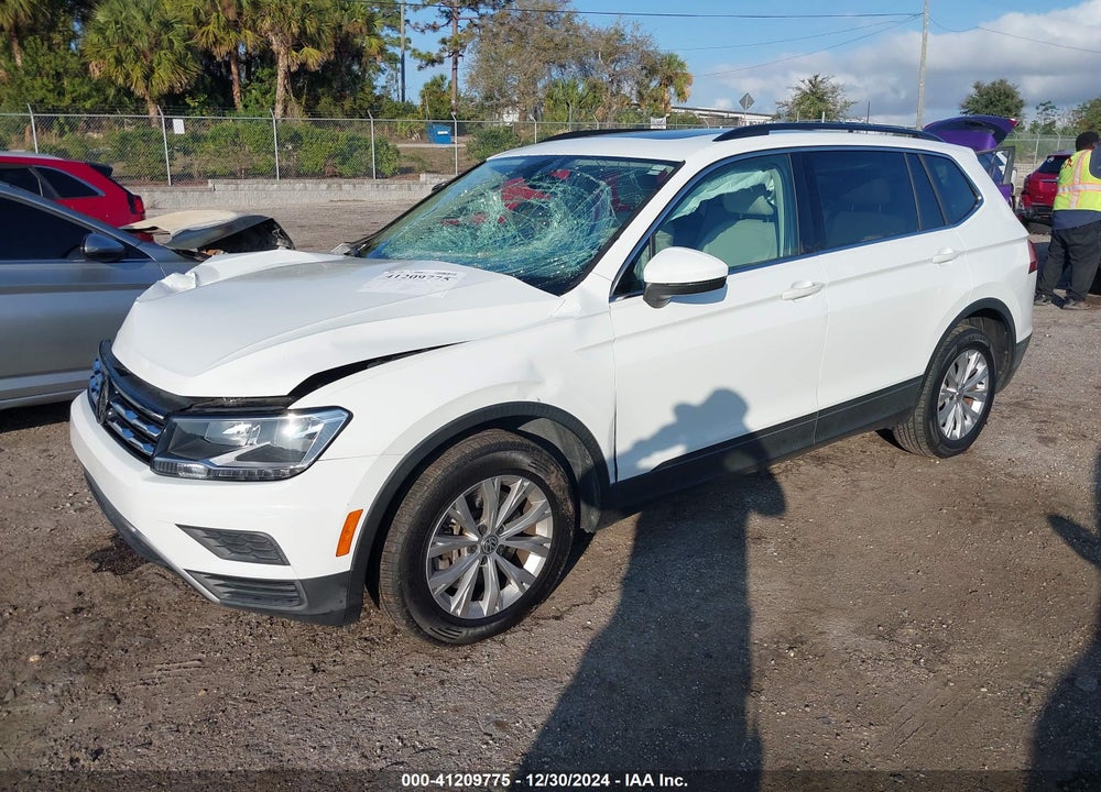 2019 VOLKSWAGEN TIGUAN SE/SEL/SEL R-LINE JET-BLACK/SEL R-LINE VIN: 3VV3B7AX0KM063211