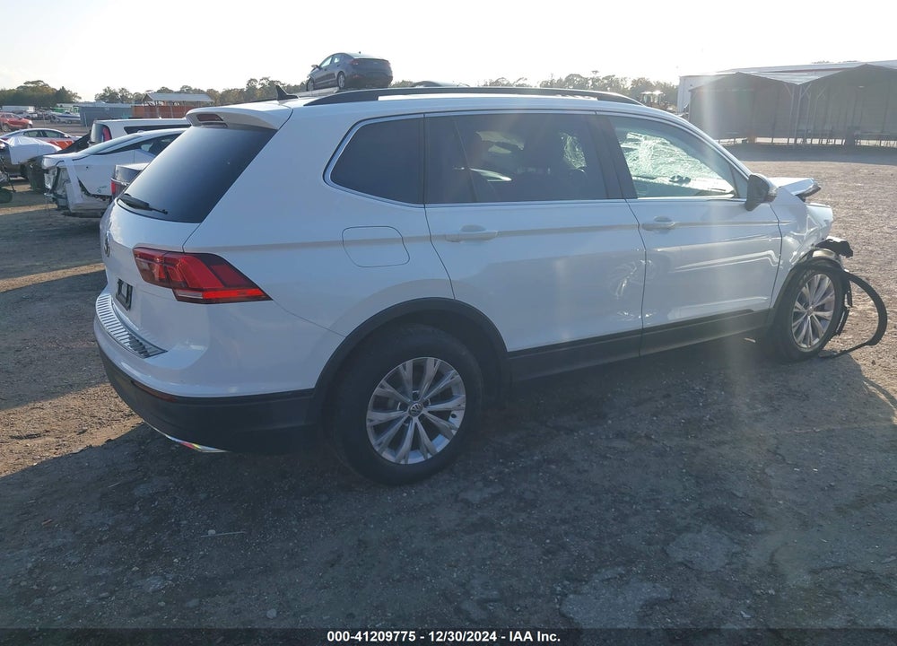 2019 VOLKSWAGEN TIGUAN SE/SEL/SEL R-LINE JET-BLACK/SEL R-LINE VIN: 3VV3B7AX0KM063211