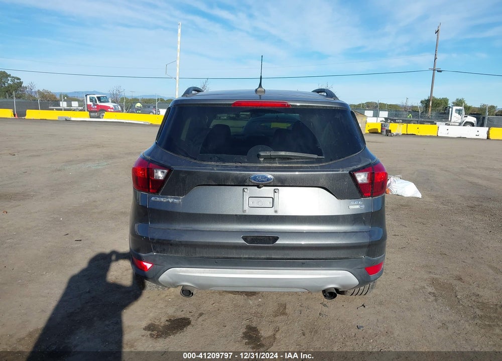 2019 FORD ESCAPE SEL VIN: 1FMCU9HD8KUA82483