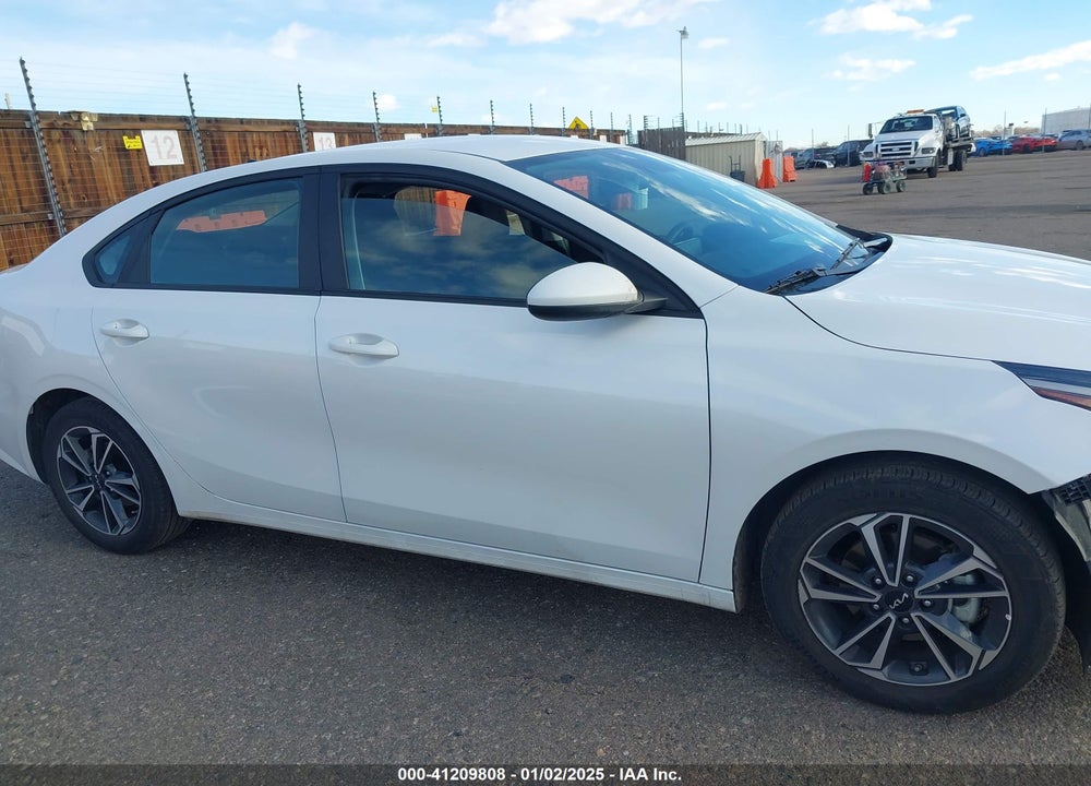2024 KIA FORTE LX/LXS VIN: 3KPF24AD3RE732902