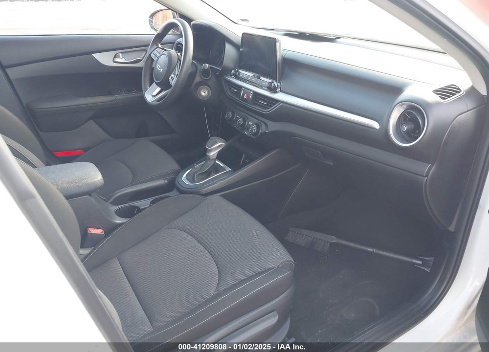 2024 KIA FORTE LX/LXS VIN: 3KPF24AD3RE732902