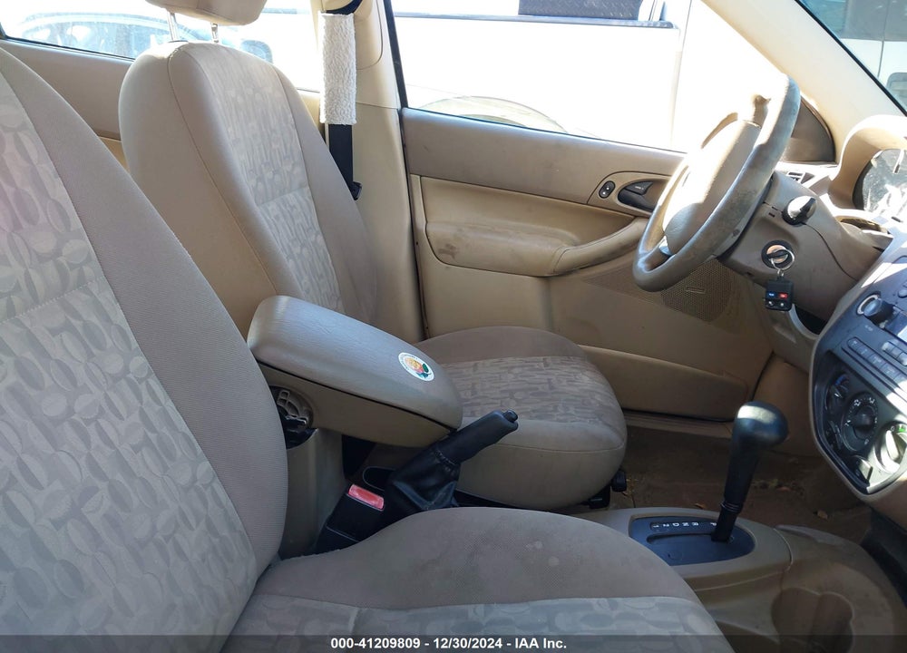 2005 FORD FOCUS ZX4 VIN: 1FAFP34NX5W318599