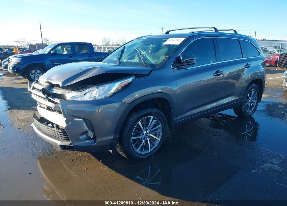 2017 TOYOTA HIGHLANDER SE/XLE VIN: 5TDKZRFH9HS508900