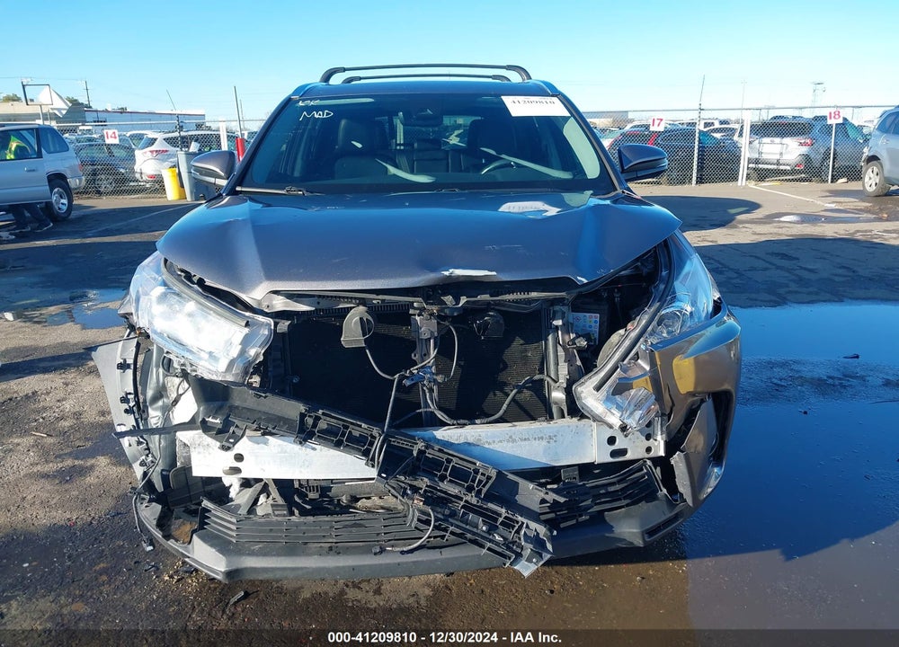 2017 TOYOTA HIGHLANDER SE/XLE VIN: 5TDKZRFH9HS508900
