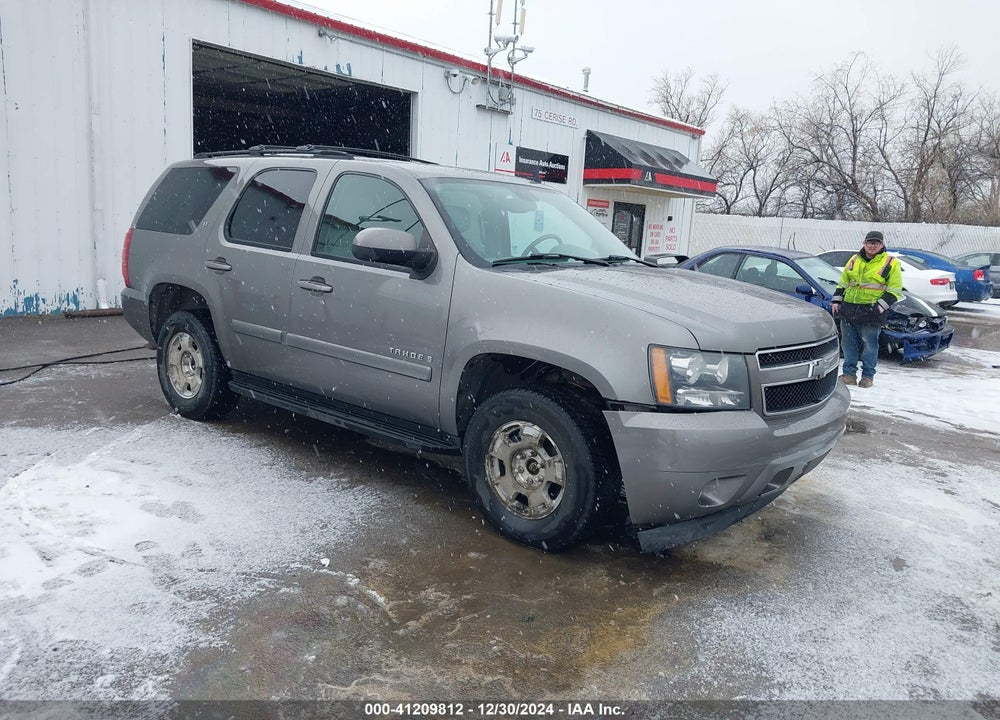 2007 CHEVROLET TAHOE LT VIN: 1GNFK13067J260601