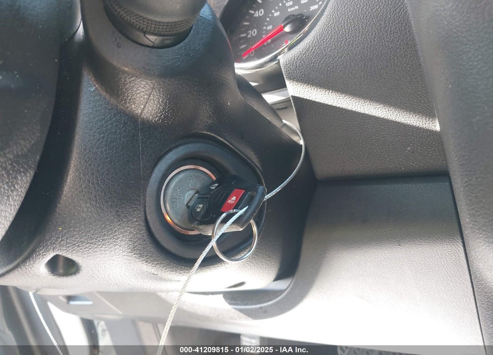2013 NISSAN ROGUE S/SV VIN: JN8AS5MT2DW547066