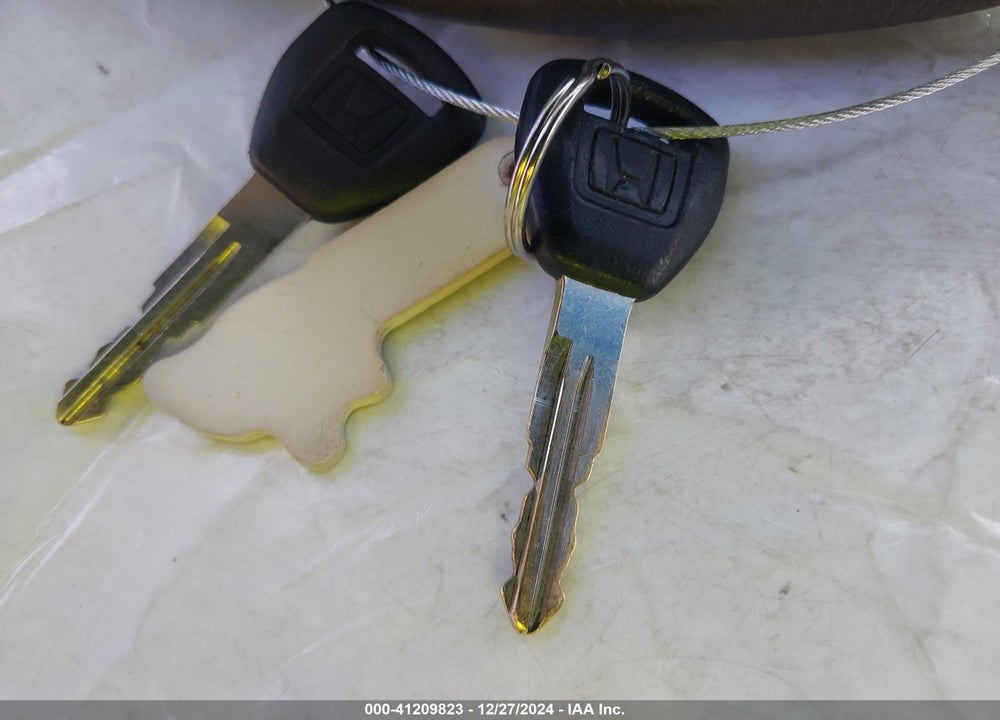 2001 HONDA ACCORD LX VIN: JHMCG66521C008808