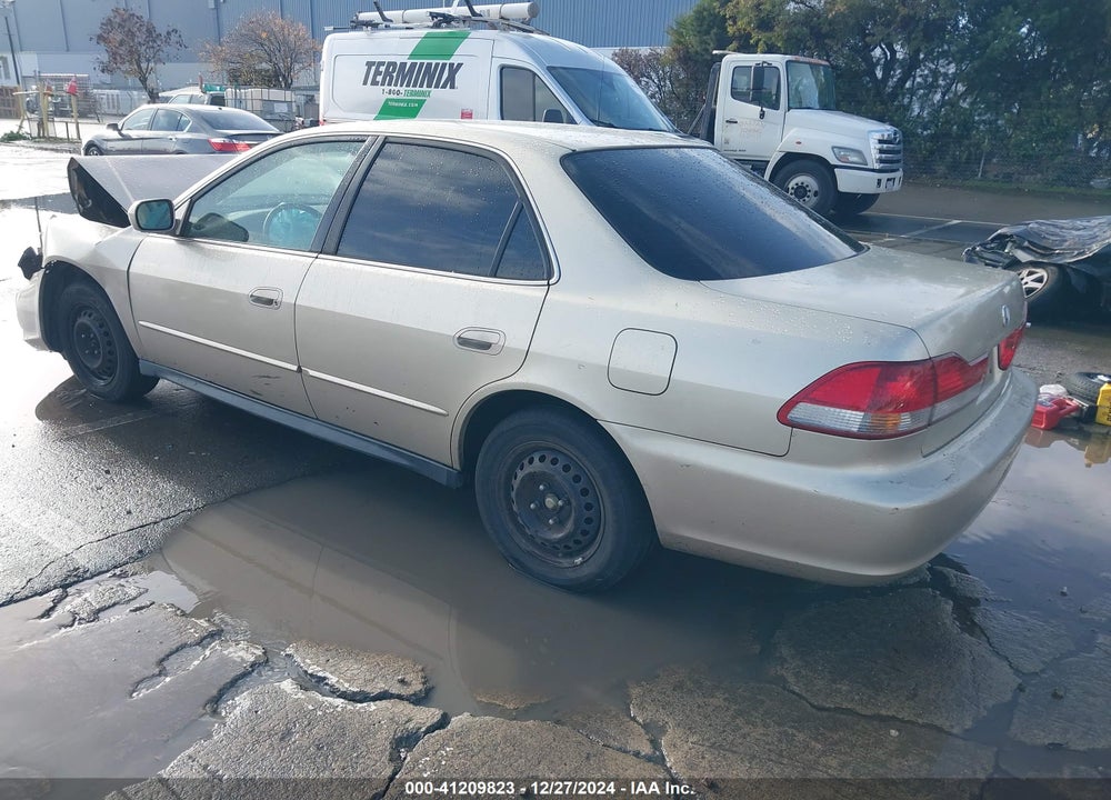 2001 HONDA ACCORD LX VIN: JHMCG66521C008808