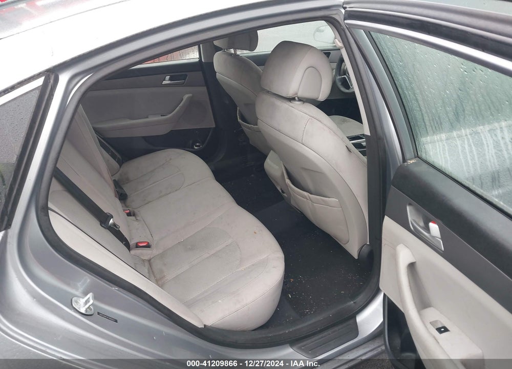 2015 HYUNDAI SONATA SE VIN: 5NPE24AFXFH040527