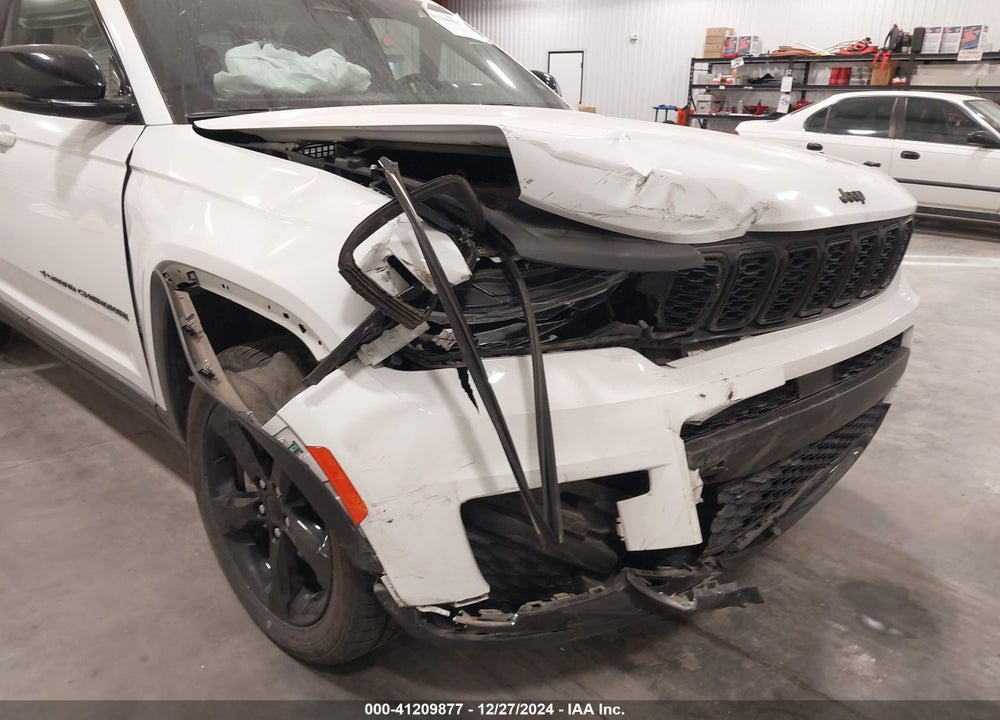 2023 JEEP GRAND CHEROKEE L LAREDO/L ALTITUDE VIN: 1C4RJKAG3P8884796