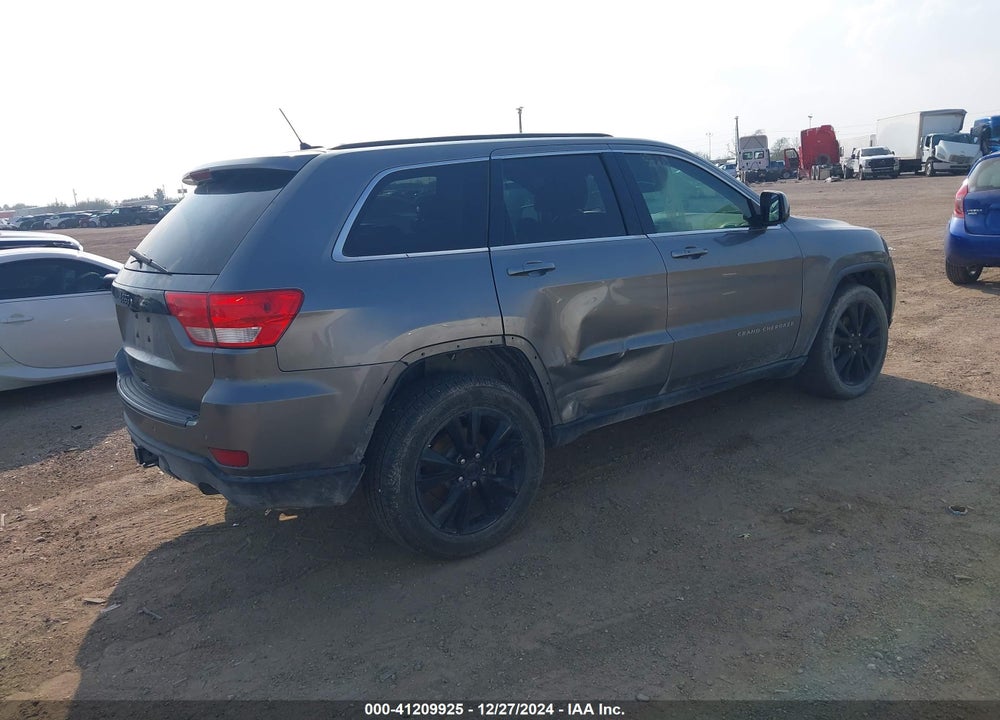 2013 JEEP GRAND CHEROKEE LAREDO VIN: 1C4RJEAT3DC589169