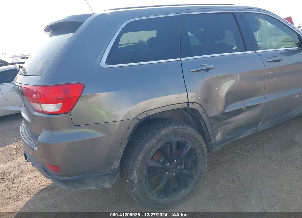 2013 JEEP GRAND CHEROKEE LAREDO VIN: 1C4RJEAT3DC589169