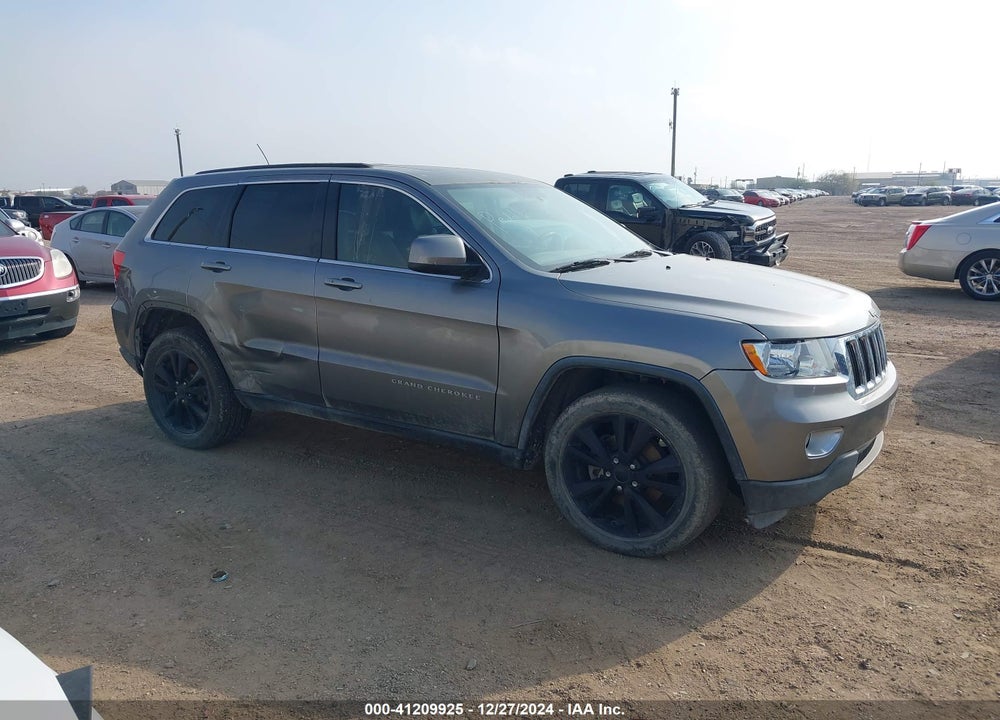 2013 JEEP GRAND CHEROKEE LAREDO VIN: 1C4RJEAT3DC589169