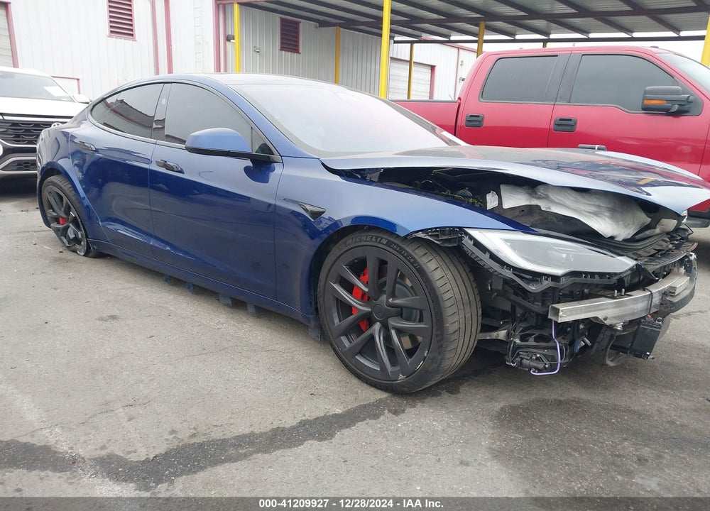 2023 TESLA MODEL S PLAID TRI MOTOR ALL-WHEEL DRIVE VIN: 5YJSA1E62PF519880