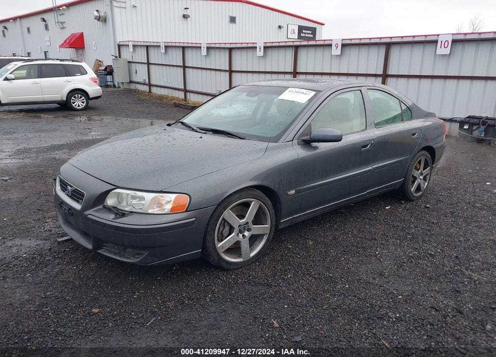 2005 VOLVO S60 R VIN: YV1RH527052440569