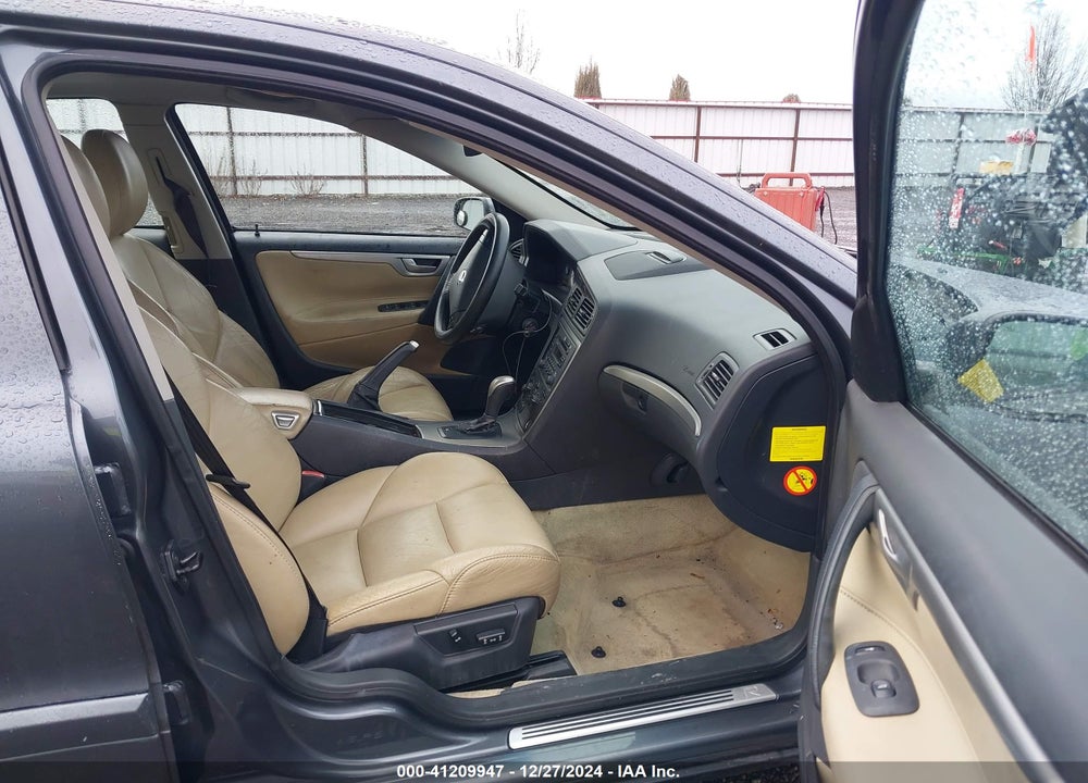 2005 VOLVO S60 R VIN: YV1RH527052440569