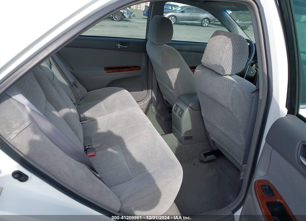 2003 TOYOTA CAMRY XLE VIN: 4T1BE32K43U193000