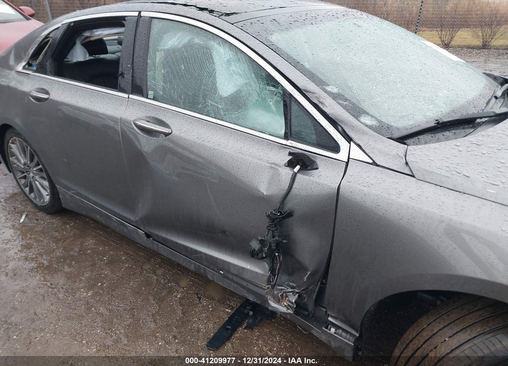 2014 LINCOLN MKZ VIN: 3LN6L2GK2ER801312