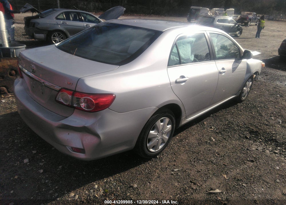2011 TOYOTA COROLLA S/LE VIN: 2T1BU4EE6BC713681