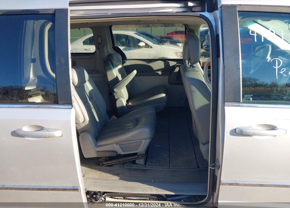 2010 CHRYSLER TOWN & COUNTRY TOURING VIN: 2A4RR5D10AR310275