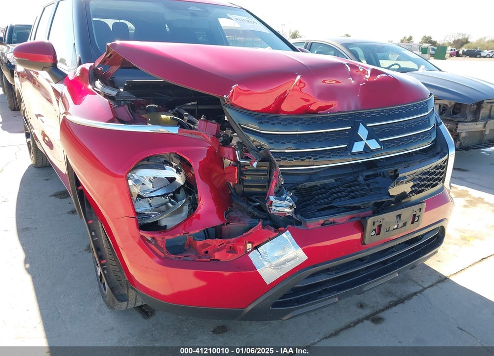 2022 MITSUBISHI OUTLANDER ES VIN: JA4J3TA81NZ040053