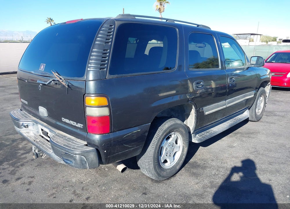 2005 CHEVROLET TAHOE LS VIN: 1GNEC13T55R119357