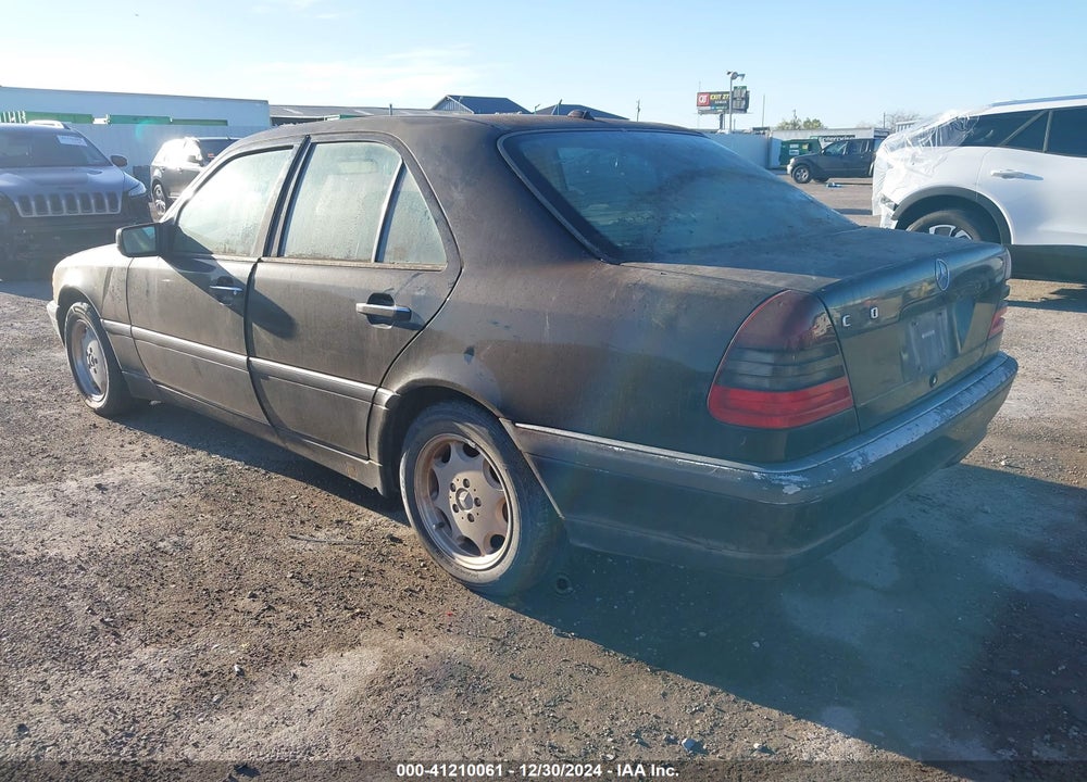 2000 MERCEDES-BENZ C-CLASS KOMPRESSOR VIN: WDBHA24G3YA842001