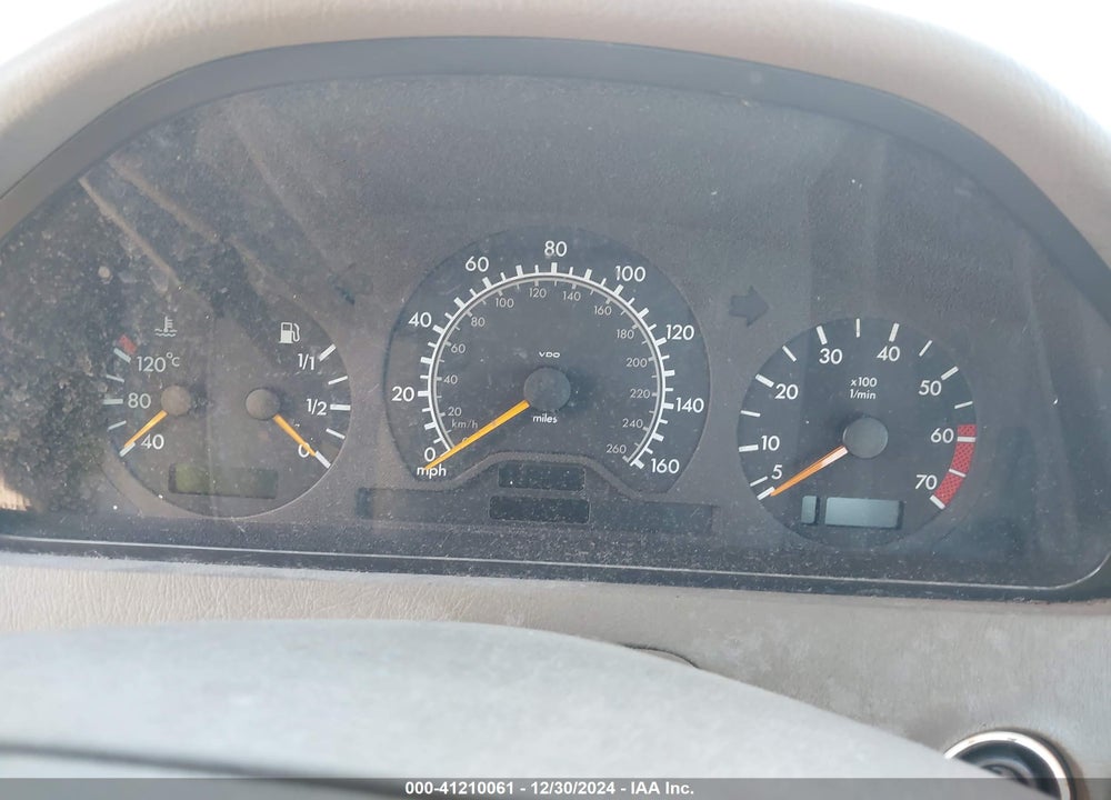 2000 MERCEDES-BENZ C-CLASS KOMPRESSOR VIN: WDBHA24G3YA842001
