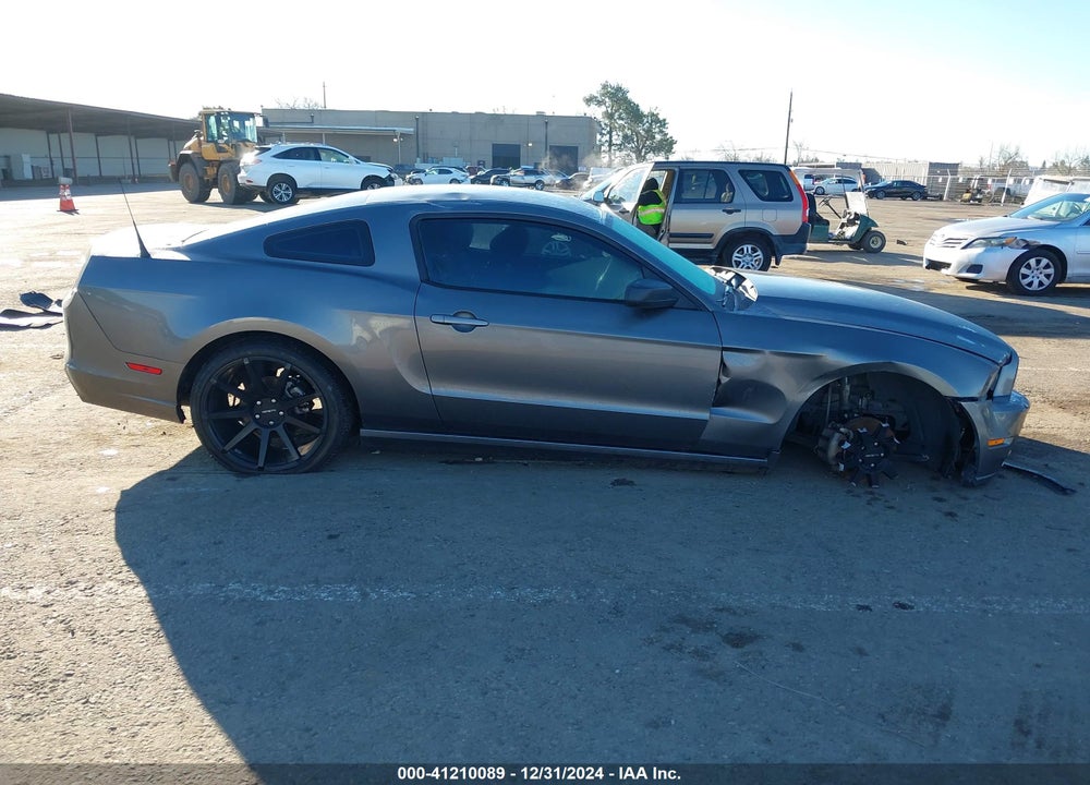 2014 FORD MUSTANG VIN: 1ZVBP8AM3E5334843
