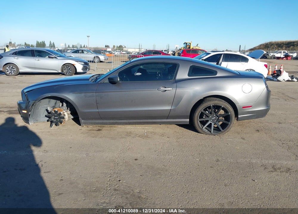 2014 FORD MUSTANG VIN: 1ZVBP8AM3E5334843