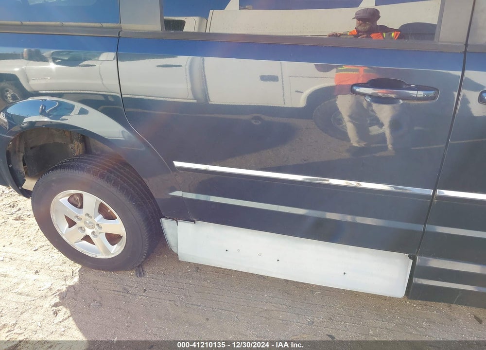 2008 DODGE GRAND CARAVAN SXT VIN: 1D8HN54P88B135236