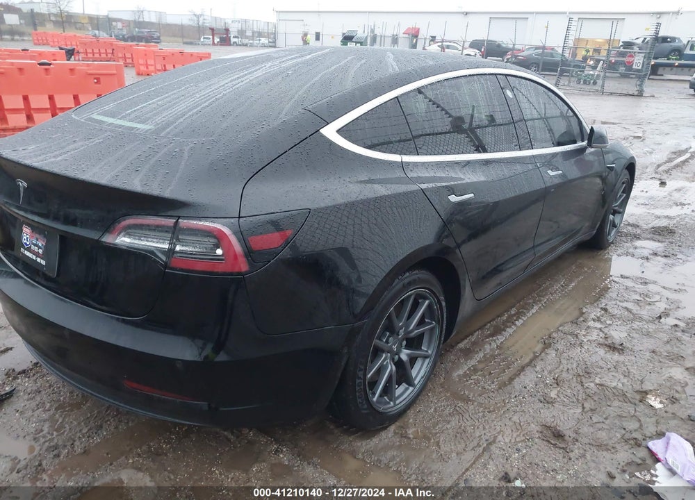 2019 TESLA MODEL 3 VIN: 5YJ3E1EAXKF409844