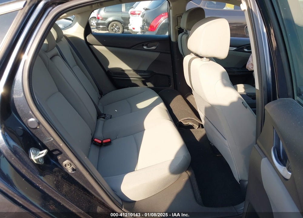 2018 HONDA CIVIC VIN: 2HGFC2F72JH579878