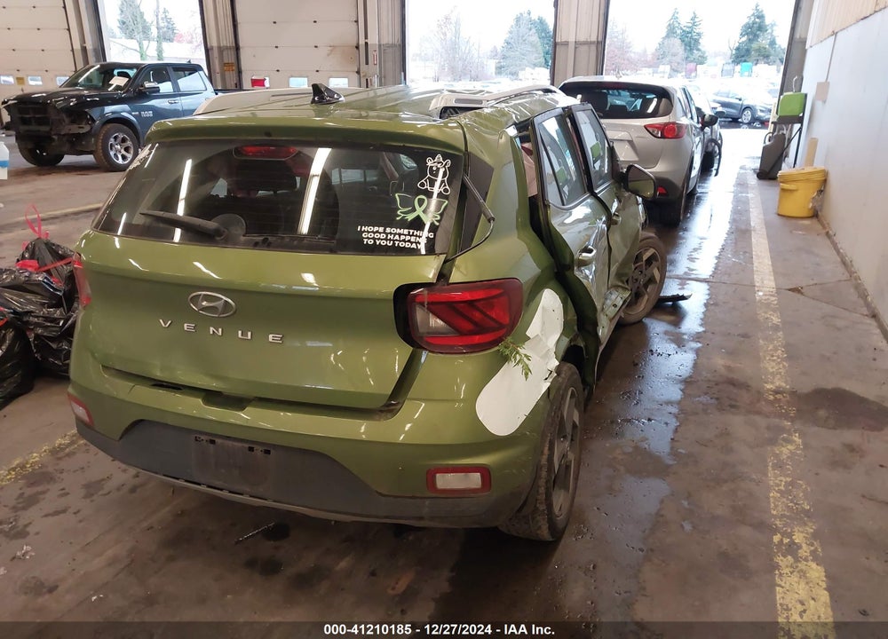 2022 HYUNDAI VENUE SEL VIN: KMHRC8A37NU162032