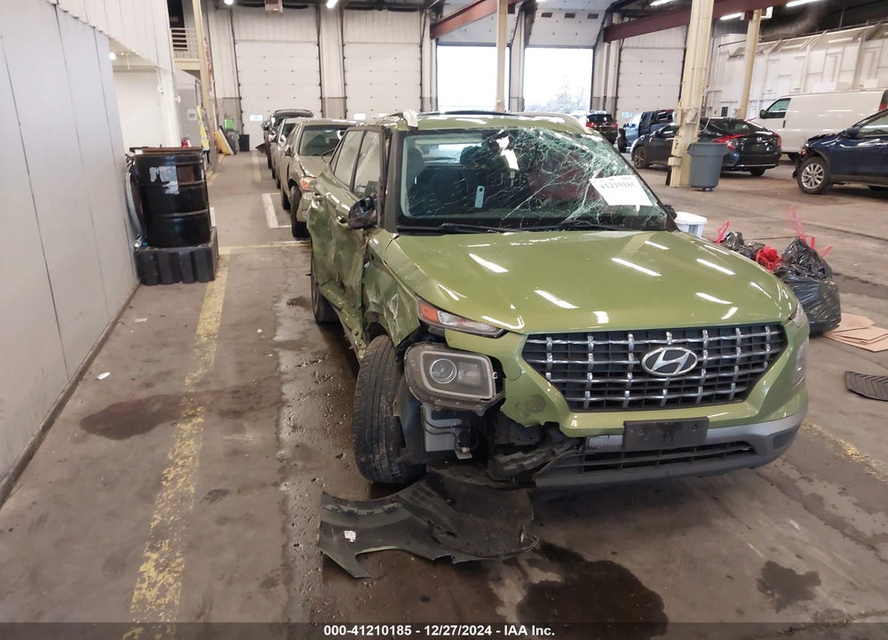 2022 HYUNDAI VENUE SEL VIN: KMHRC8A37NU162032