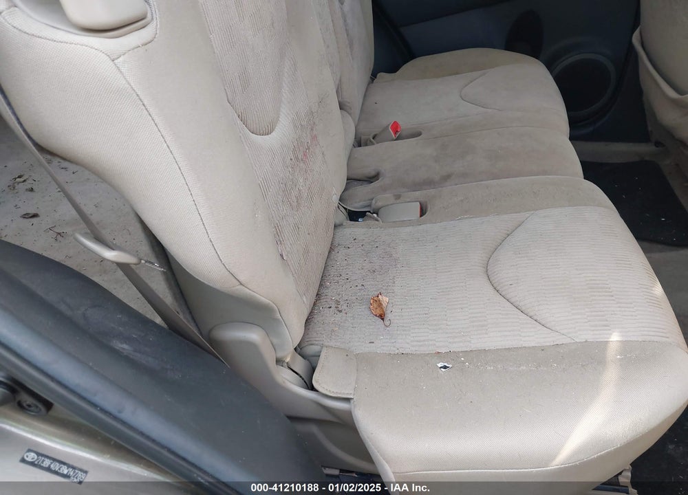 2011 TOYOTA RAV4 VIN: 2T3BF4DV3BW147769