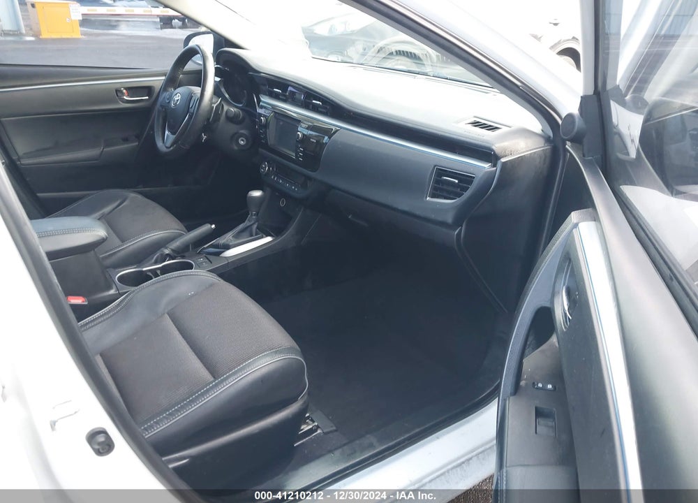 2015 TOYOTA COROLLA VIN: 5YFBURHE3FP363392