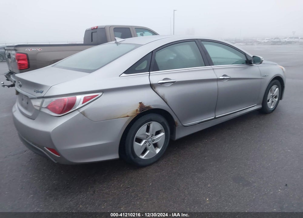 2012 HYUNDAI SONATA VIN: KMHEC4A44CA020302