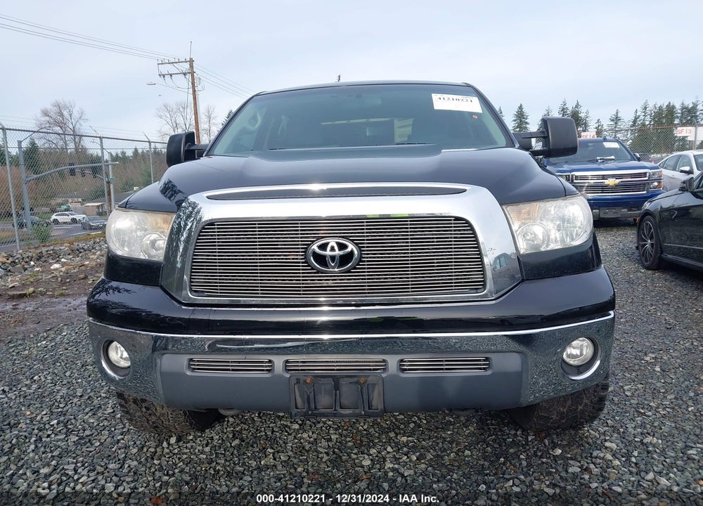 2008 TOYOTA TUNDRA SR5 5.7L V8 VIN: 5TBDV54188S522864
